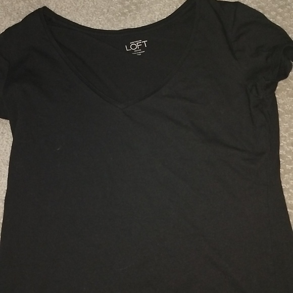 Ann Taylor black tshirts v-neck style - Picture 3 of 8